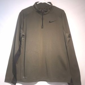 Nike men’s pullover